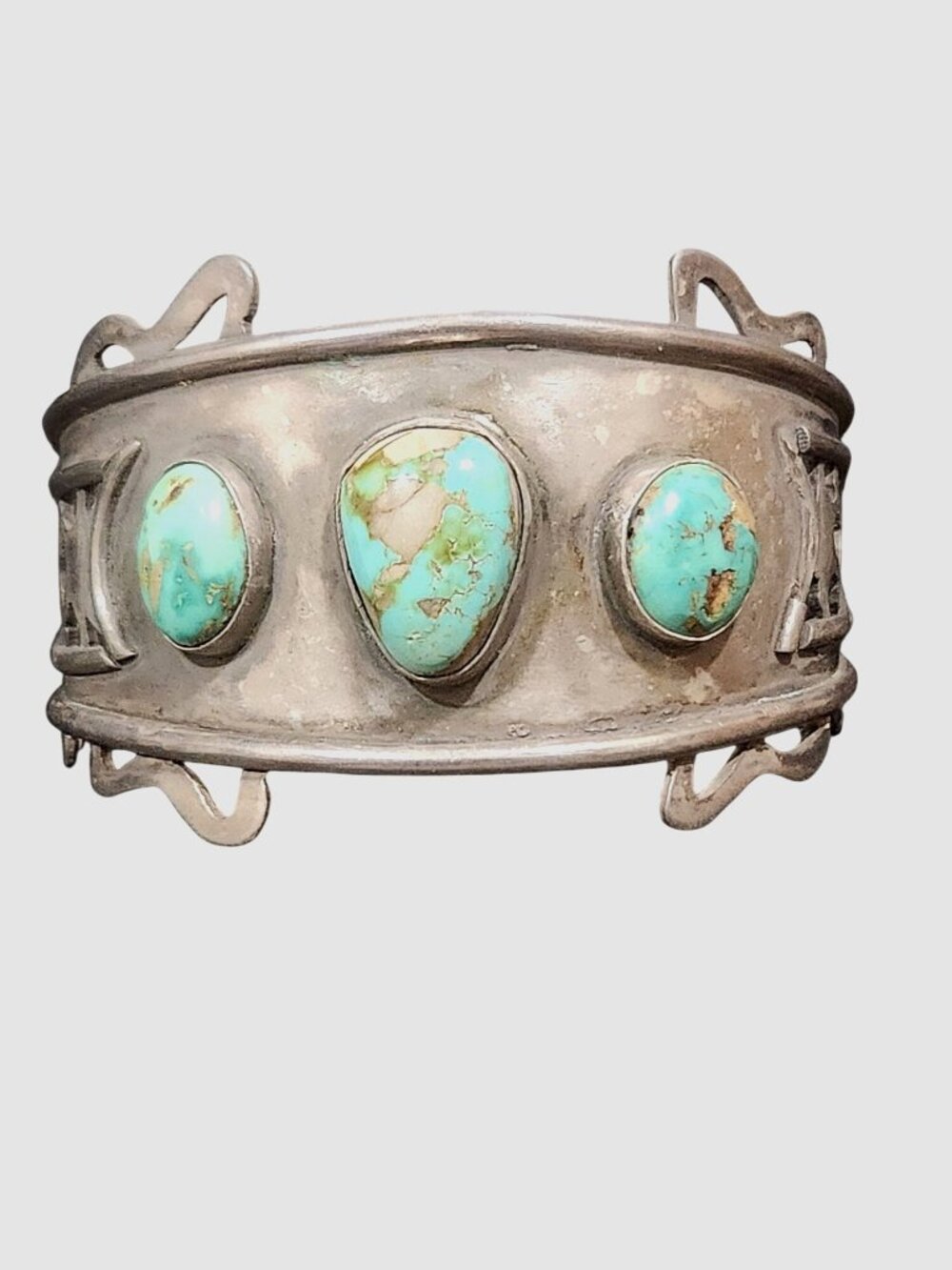 Native American Kingman Turquoise cuff bracelet